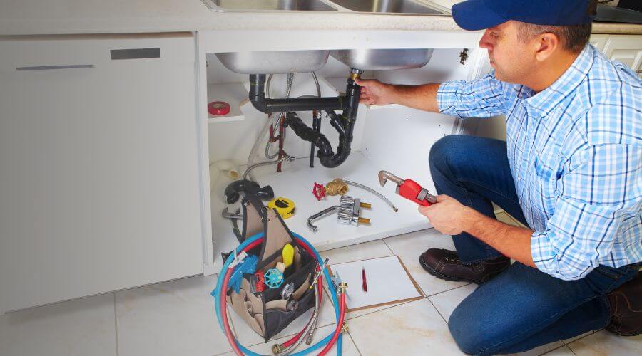 Expert burst pipe repair services in Endicott, NE